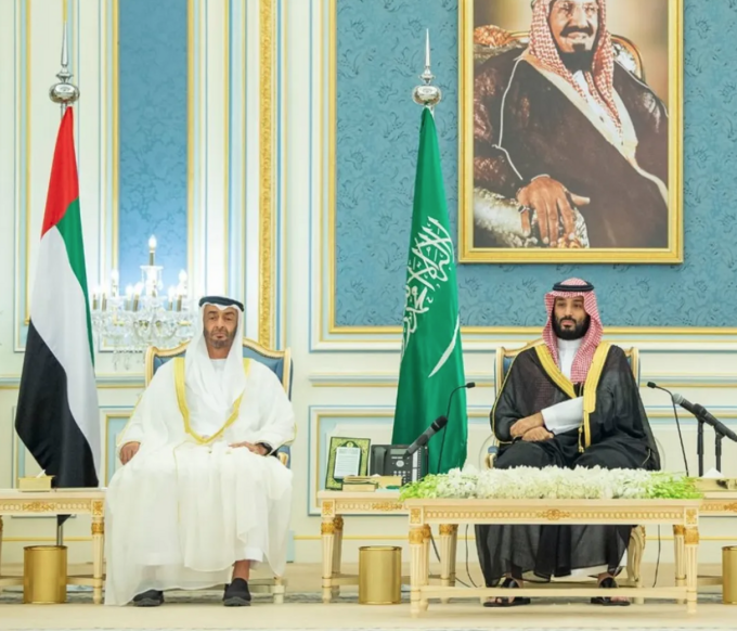 باحث إسرائيلي: الحرب مع إيران تدفع أبوظبي إلى مسار أكثر استقلالية وتعمّق التباينات مع السعودية