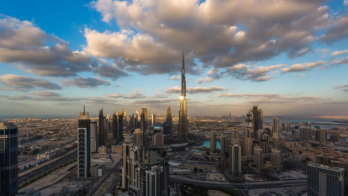 بعد 40 عاماً من الثبات.. تعديلات جذرية في قانون إماراتي يضع الشركات أمام التزامات جديدة