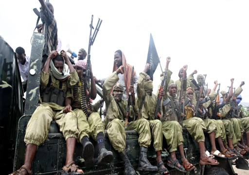 مقتل 11 صوماليا في تفجير انتحاري مزدوج تبنته حركة "الشباب"