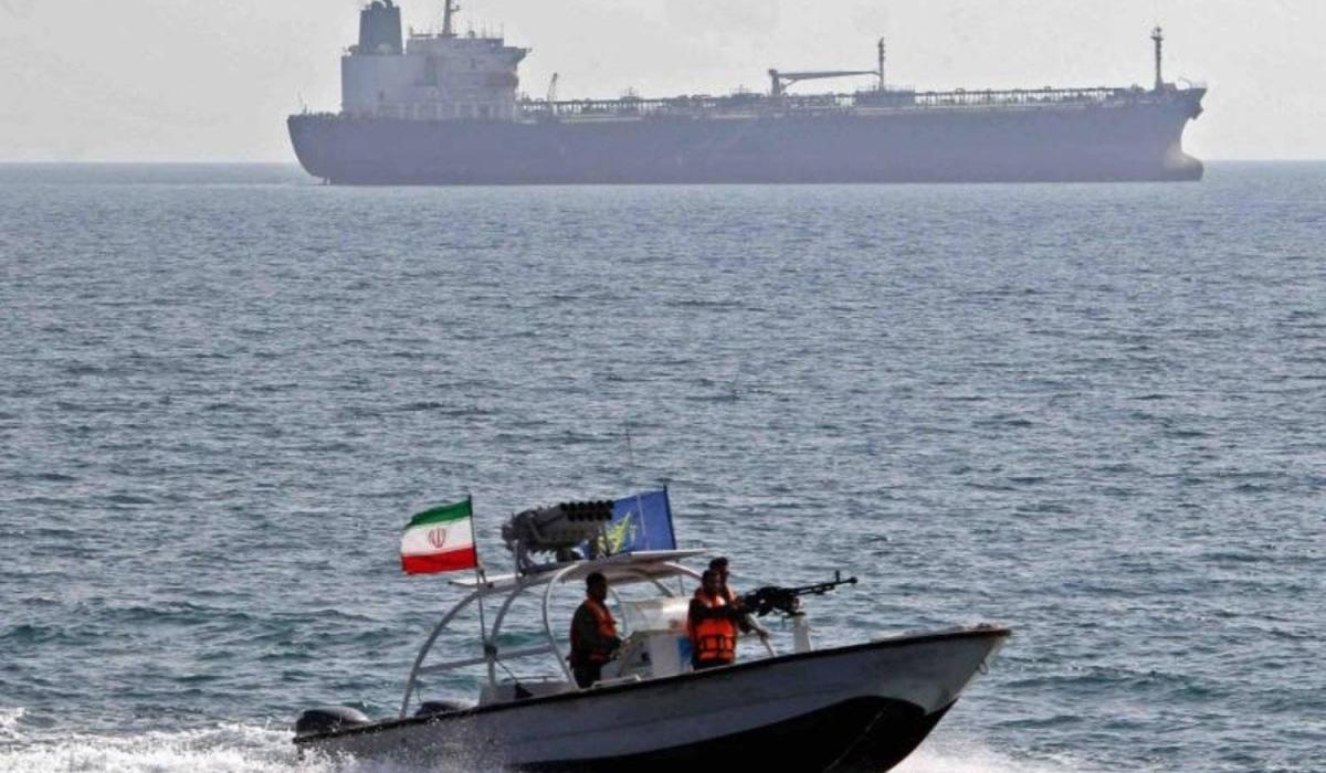 إيران يعيد إغلاق مضيق هرمز رداً على الاعتداءات الإسرائيلية على لبنان