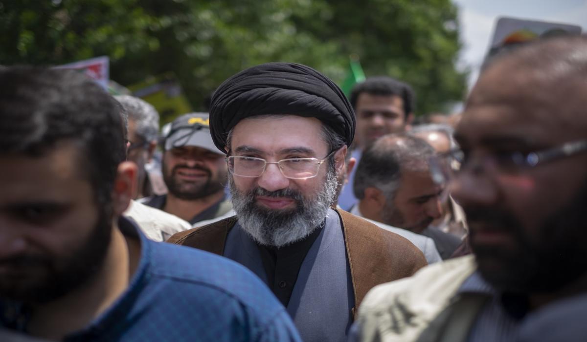 إعلام إيراني: اختيار مجتبى علي خامنئي مرشداً أعلى لإيران خلفاً لوالده