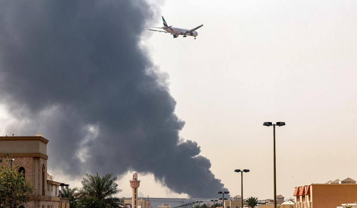 صحيفة بريطانية: الإمارات تستعد لحرب إيرانية طويلة والسعودية تفتح قواعدها للولايات المتحدة