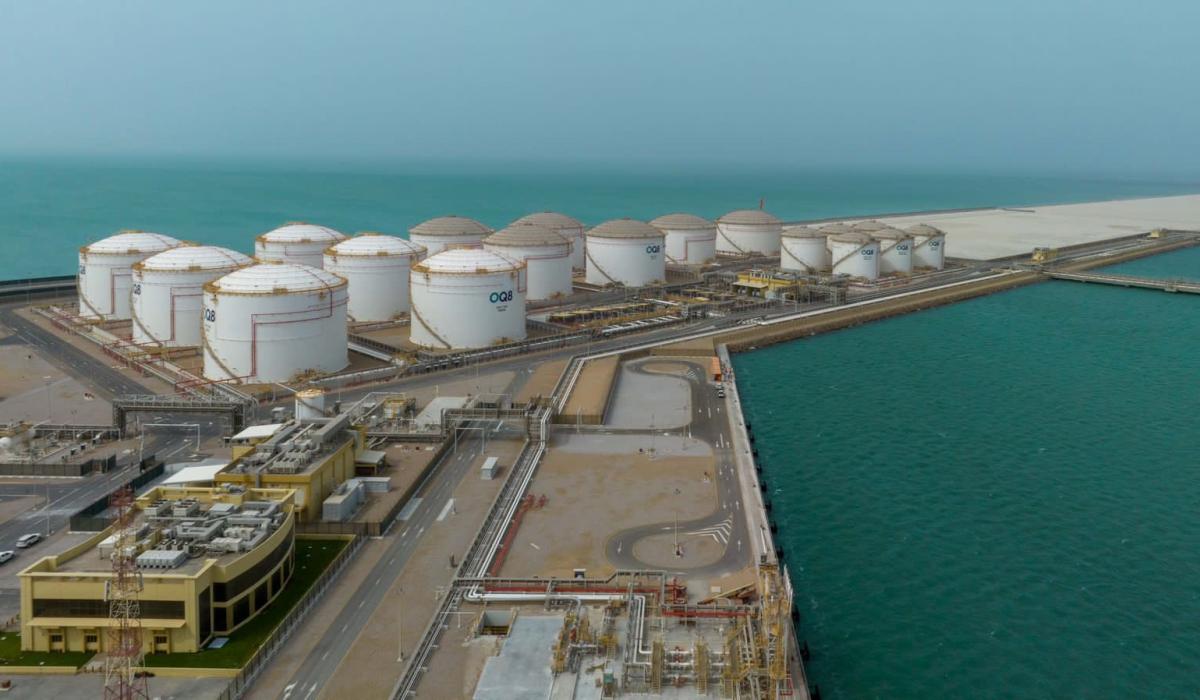 انفجار في ميناء الفحل بسلطنة عمان يوقف تحميل النفط الخام
