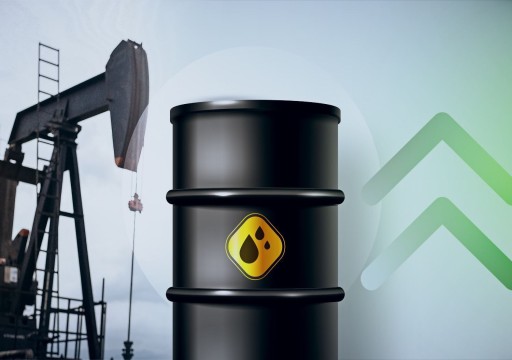 النفط يرتفع فوق 90 دولارا للمرة الأولى في 10 أشهر بعد قرار السعودية وروسيا