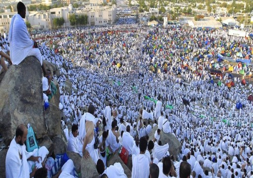 صعيد عرفة.. ضيوف الرحمن يتوجهون لأداء ركن الحج الأعظم