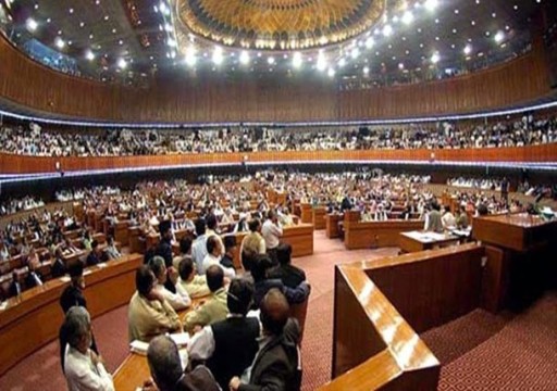 بعد الإطاحة بعمران خان.. البرلمان الباكستاني ينتخب رئيس وزراء جديد الاثنين