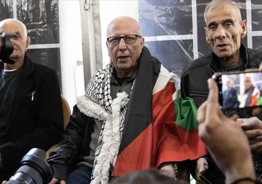 الاحتلال الإسرائيلي يفرج عن فلسطيني بعد 40 عاما في سجونها