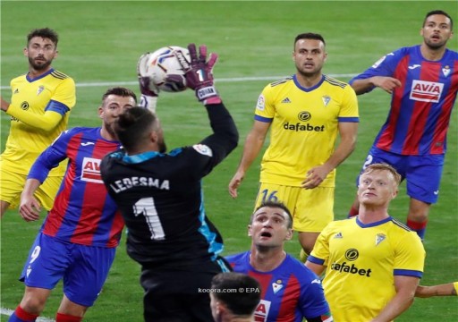 قادش يتغلب على إيبار وينتزع وصافة الدوري الإسباني من ريال مدريد