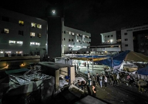 حكومة غزة تحذر من ارتكاب الاحتلال مجزرة في مستشفى الشفاء