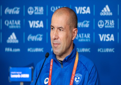 الهلال السعودي يطيح بالمدرب البرتغالي بعد الخسارة أمام الأهلي المصري