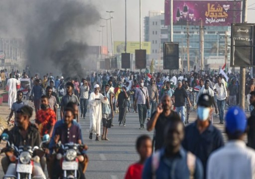 السلطات السودانية تعلن حظر التجمعات وسط الخرطوم