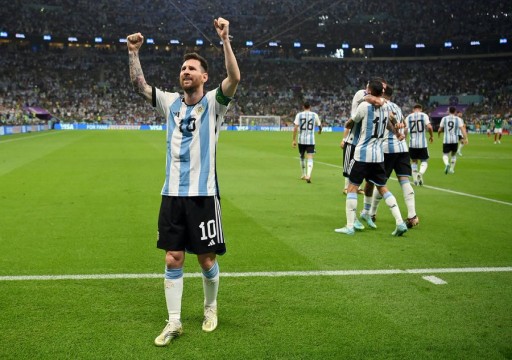 كأس العالم.. الأرجنتين تفوز على المكسيك وفرنسا أول المتأهلين لدور الـ16