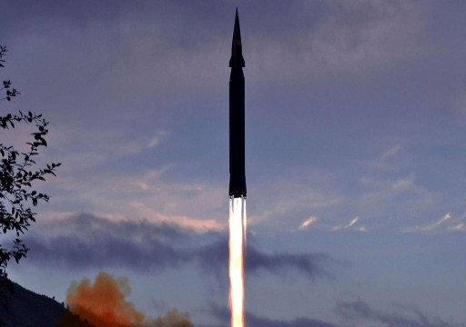 كوريا الشمالية تطلق صاروخا باليستيا قبالة الساحل الشرقي لجارتها الجنوبية