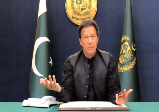 البرلمان الباكستاني يحجب الثقة عن حكومة عمران خان