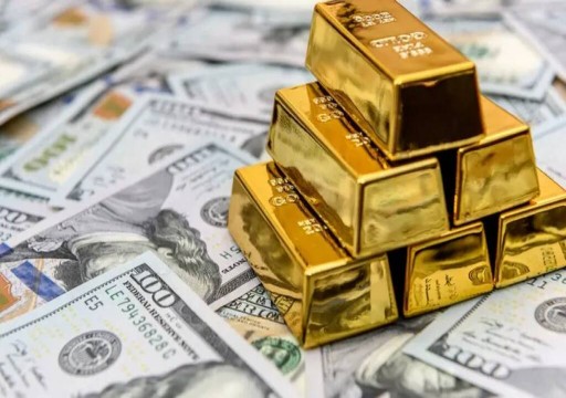 انخفاض الذهب بفعل تراجع الطلب مع انحسار المخاوف بشأن أزمة البنوك