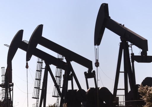 النفط يصعد لقمة أكثر من سبع سنوات بفعل التوتر في المنطقة بعد هجمات الحوثيين