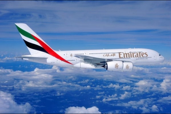 إيكونوميست: طيران الإمارات تهيمن على أجواء العالم