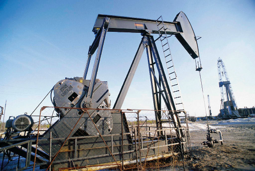 أسعار النفط تمدد خسائرها لليوم الثاني على التوالي