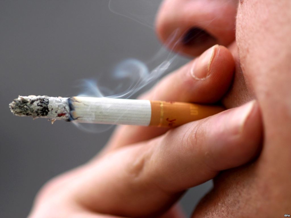 التدخين يؤثر سلبا على الدماغ