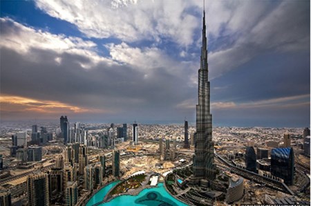 تركيب أجهزة رصد الزلازل على الأبراج المرتفعة في دبي