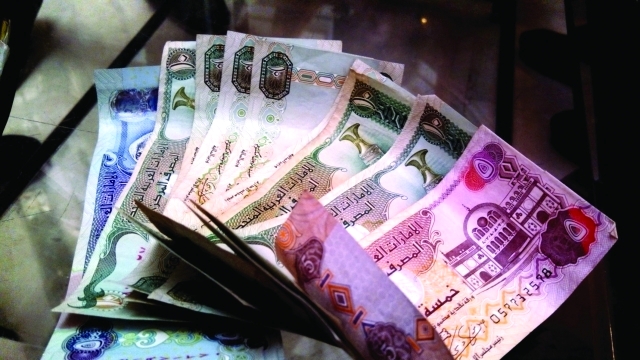 ارتفاع النقد المصدر في الإمارات إلى 70,8 مليار درهم