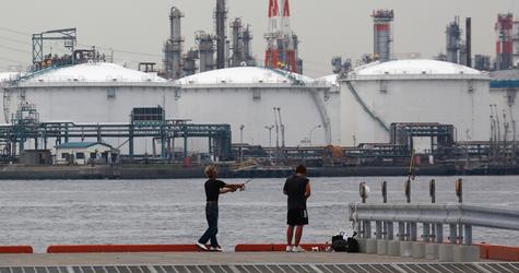 الإمارات واليابان توقعان اتفاقاً بشأن تخزين النفط