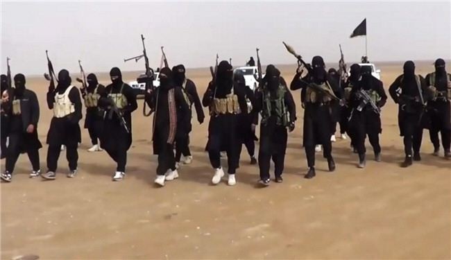 "داعش" يدعو جميع الشعوب العربية للهجرة إلى "أرض الخلافة"