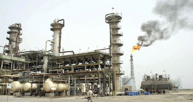 ارتفاع أسعار النفط بعد الضربات الجوية في اليمن