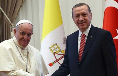 أردوغان يحذر بابا الفاتيكان من تكرار تصريحاته حول المزاعم الأرمنية