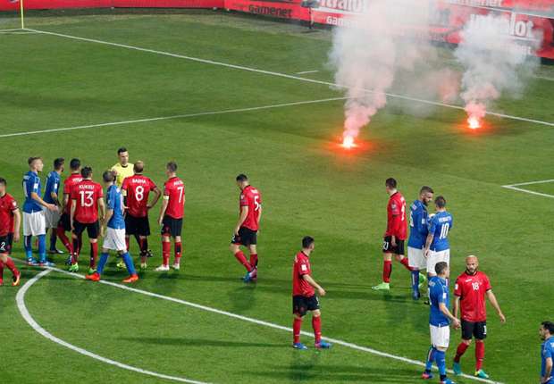 إيطاليا تهزم ألبانيا رغم شغب المشجعين بتصفيات كأس العالم