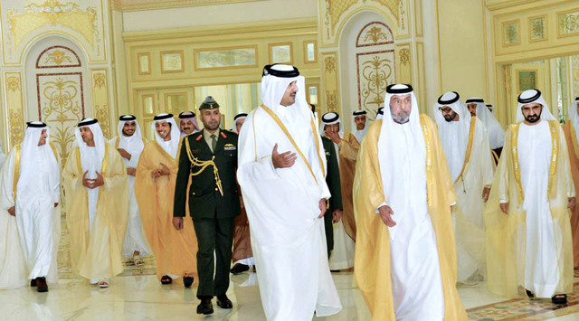 "هافينجتون بوست" ترصد أوجه الصراع بين الإمارات وقطر