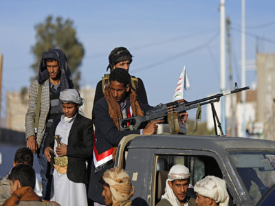 الحوثيون يسعون للسيطرة على النفط وخطوط تصديره إلى العالم