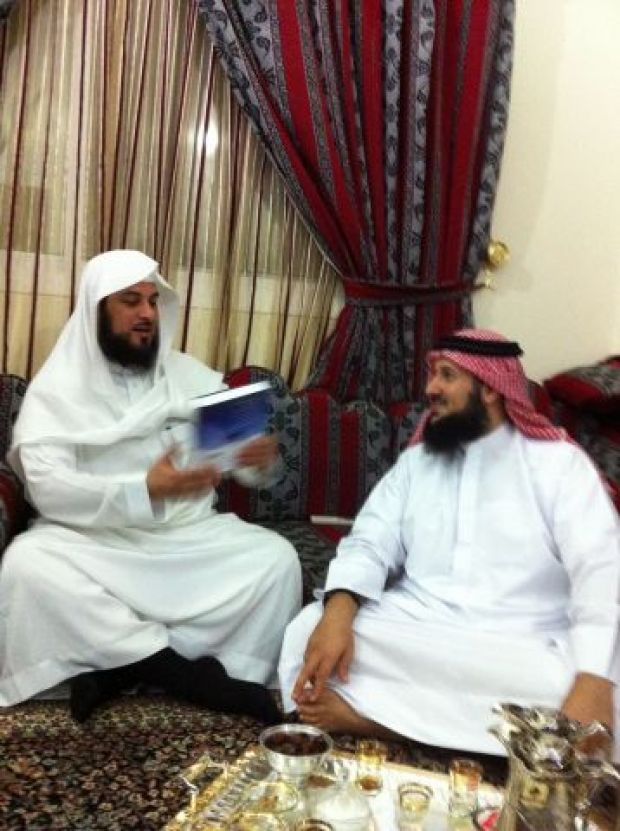 كويتيون يدشنون هاشتاجا لمطالبة الإمارات الإفراج عن الشيخ "خالد العجمي"
