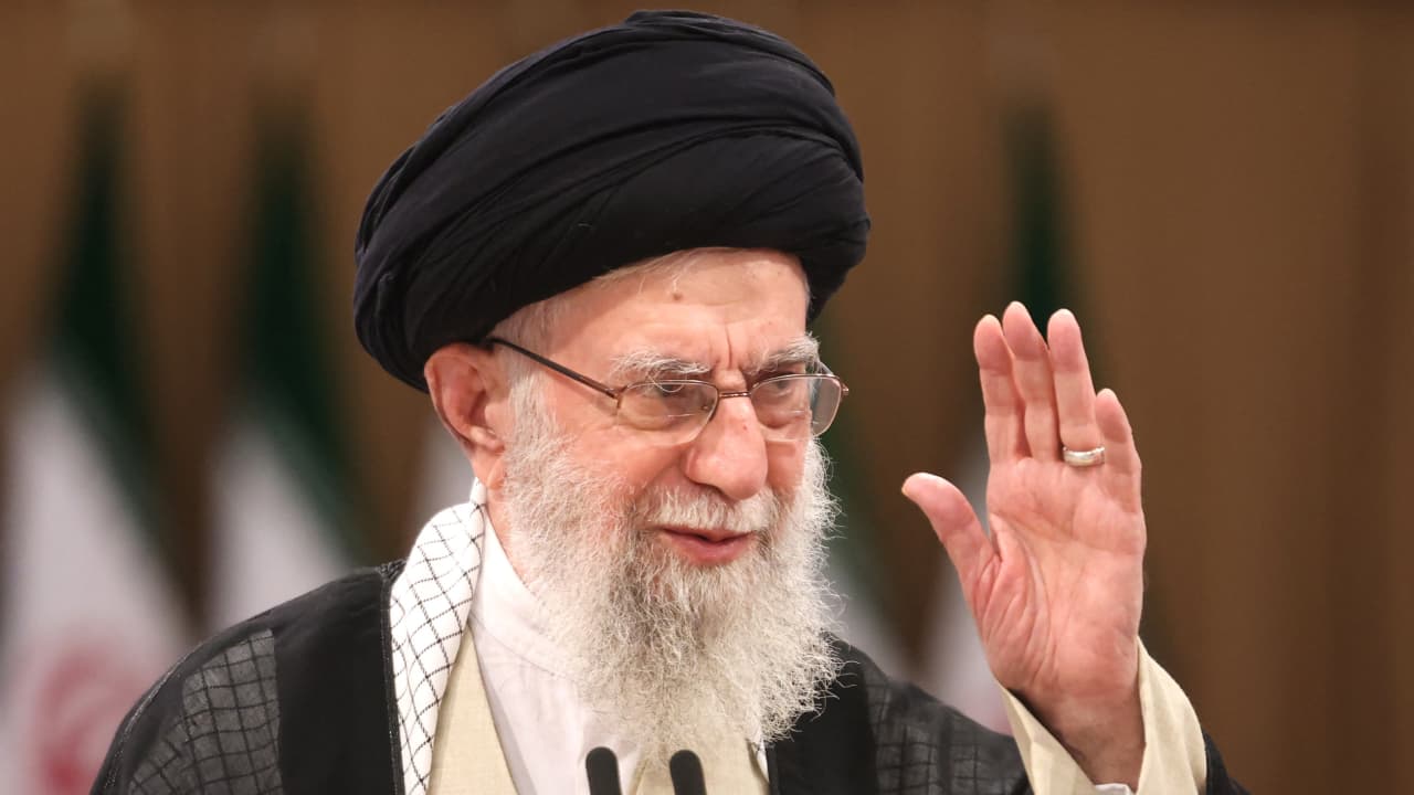 شكوك أمريكية حول إمكانية تغيير النظام في إيران بعد مقتل خامنئي