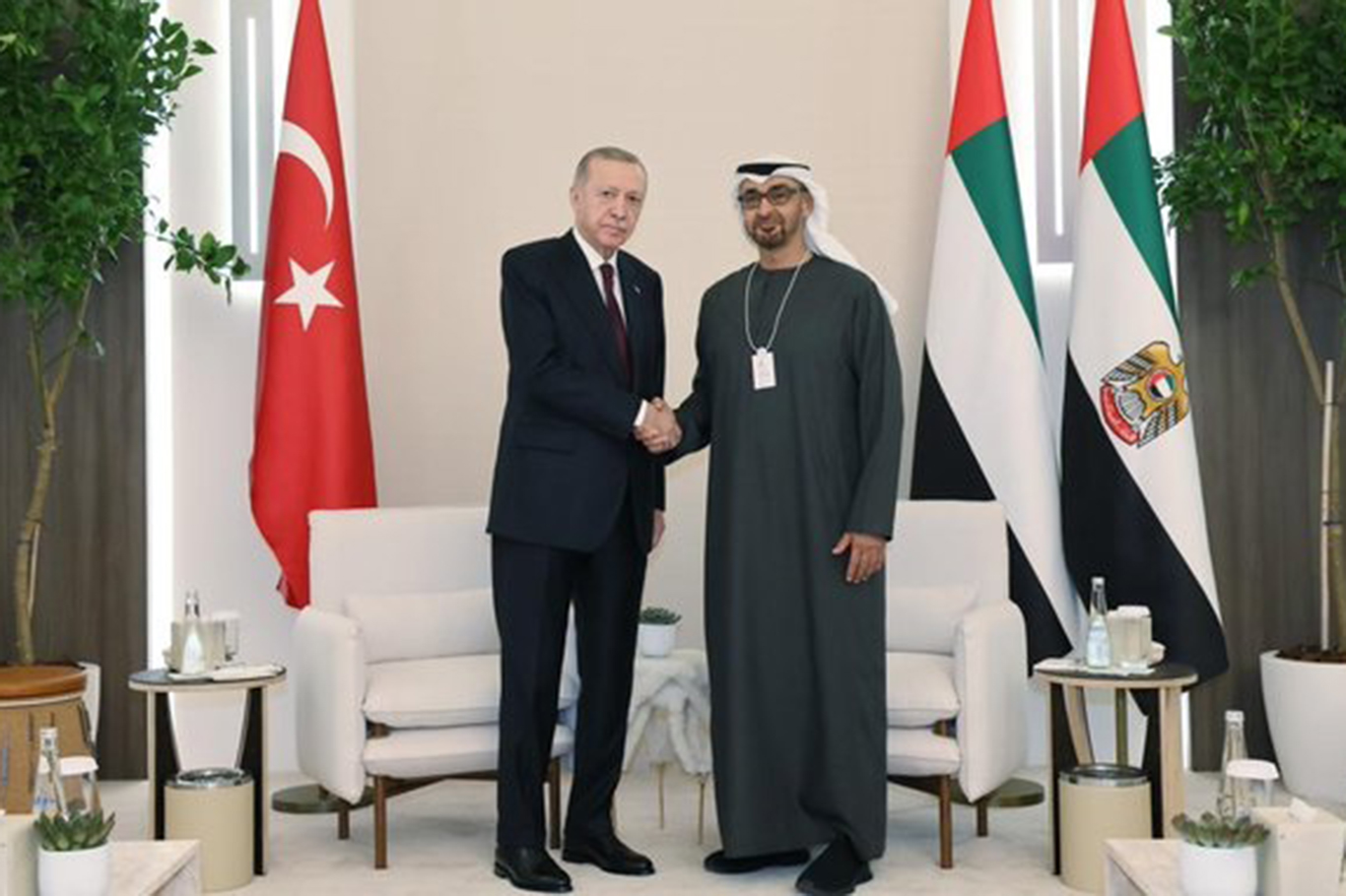 أردوغان يؤجل زيارته لأبوظبي بعد اتصال هاتفي مع محمد بن زايد
