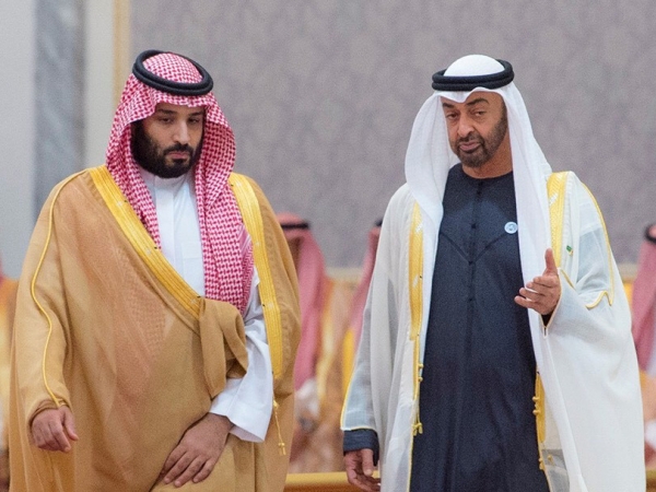 الغارديان: تصادم المصالح بين الرياض وأبوظبي سيجعل آخرين يدفعون الثمن