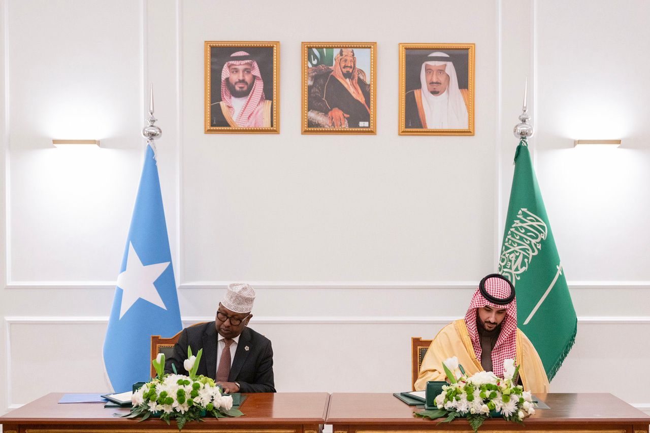 الصومال يوقّع اتفاقاً عسكرياً مع السعودية على وقع التوتر مع أبوظبي