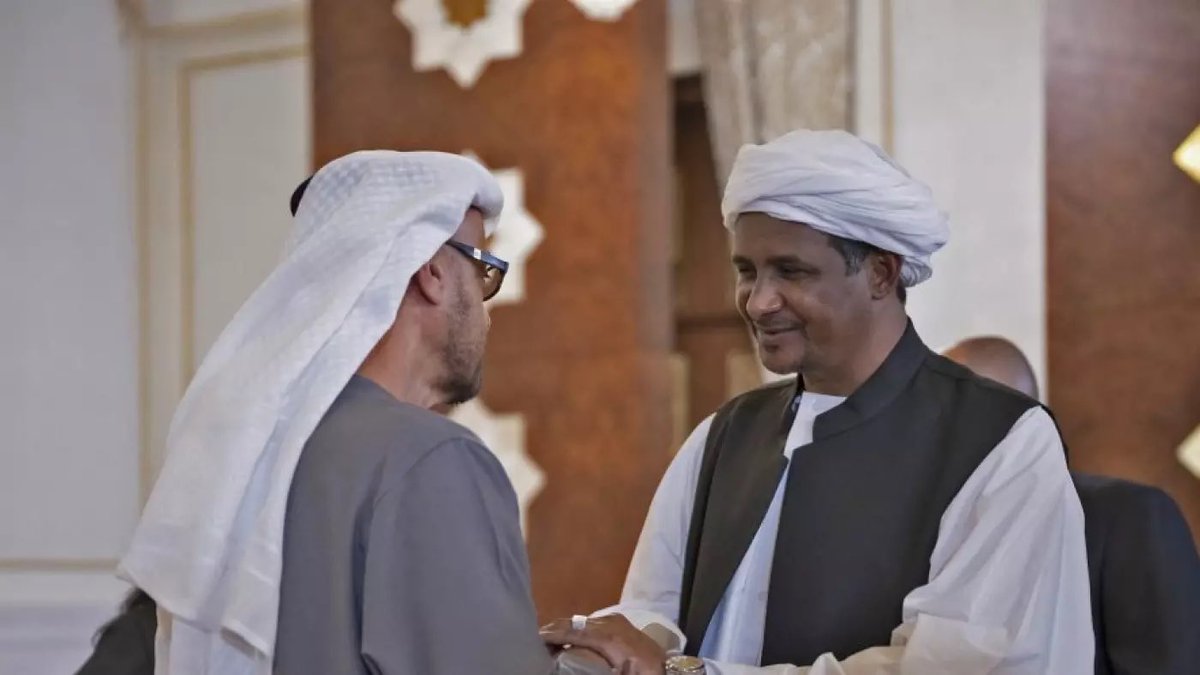 كاتب سعودي يهاجم سياسات أبوظبي: مخطط لتفتيت الدول العربية على خطى "ينون"