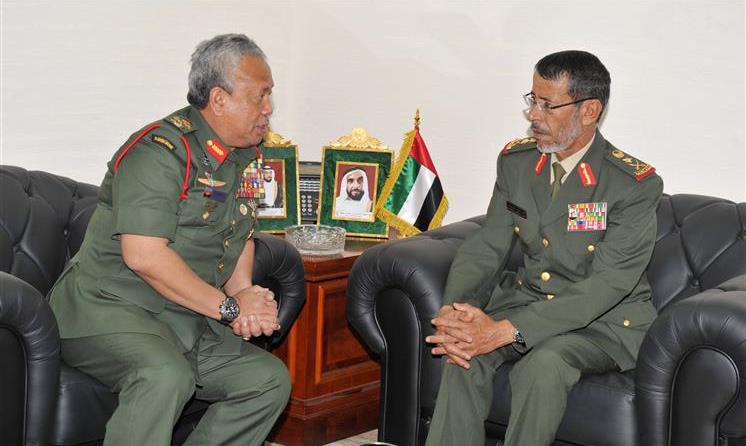 مباحثات عسكرية بين الإمارات وماليزيا